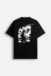 T-shirt Embrace The Madness